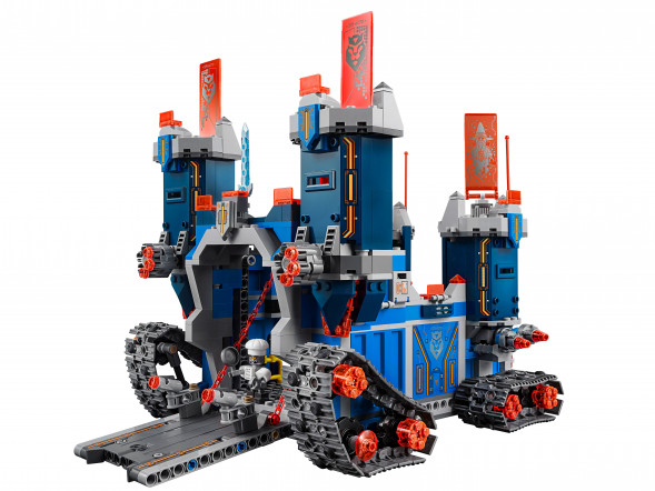 Конструктор LEGO Nexo Knights 70317 Фортрекс - мобильная крепость в Кирове