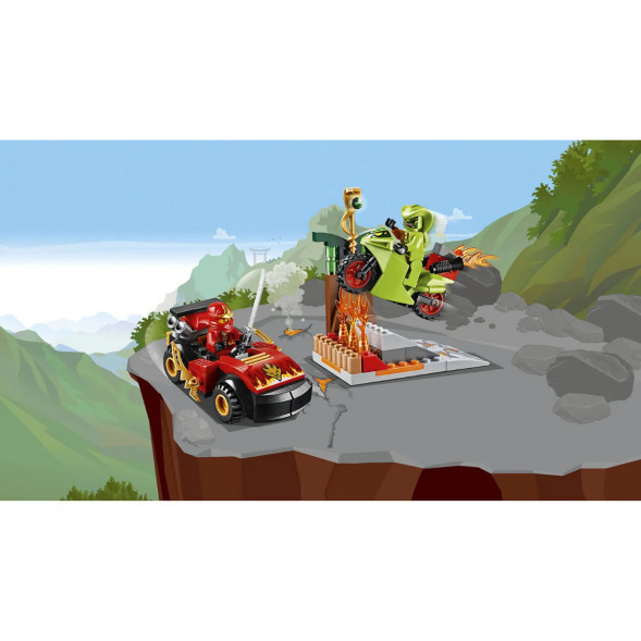 Конструктор LEGO Juniors 10722 Схватка со змеями в Кирове