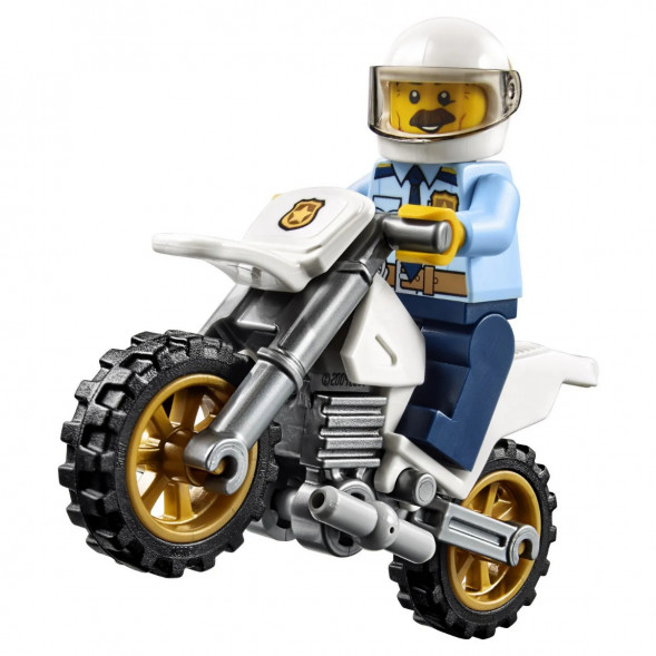 Конструктор LEGO City Police 60137 Побег на буксировщике в Кирове