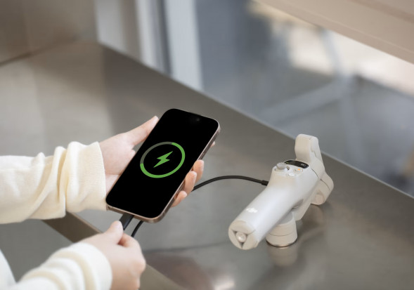 Электрический стабилизатор для смартфона DJI Osmo Mobile 7 в Кирове