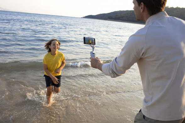 Электрический стабилизатор для смартфона DJI Osmo Mobile 7 в Кирове