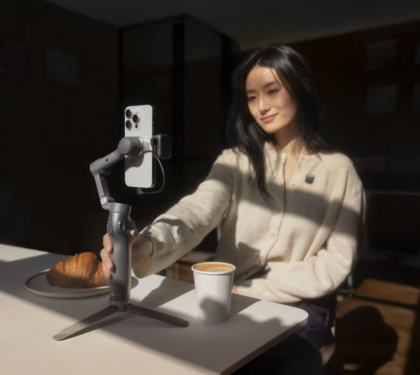 Электрический стабилизатор для смартфона DJI Osmo Mobile 7P в Кирове