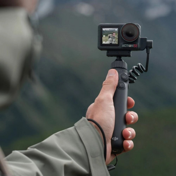 Многофункциональная зарядная ручка DJI Osmo Action в Кирове
