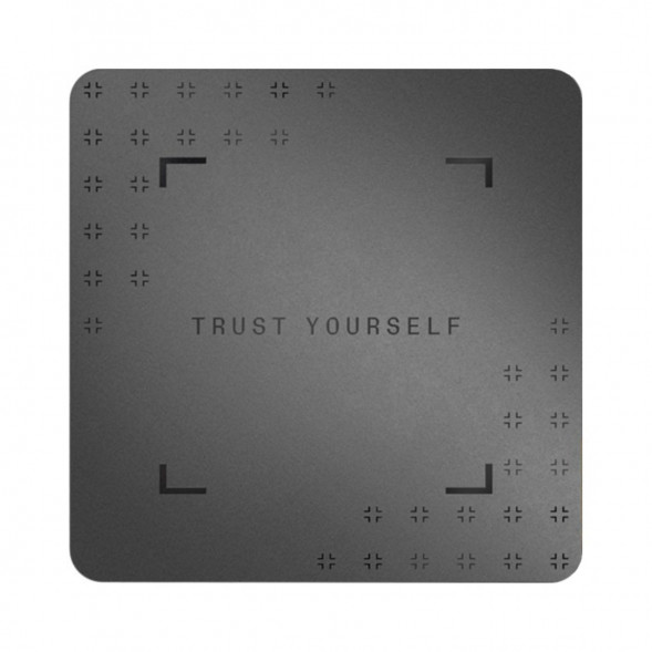 Аппаратный холодный криптокошелек Ledger Stax c чехлом Magnet Shell Black + Recovery Key в Кирове