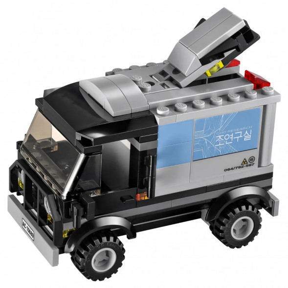 Конструктор LEGO Super Heroes 76032 Погоня на Квинджете Мстителей в Кирове