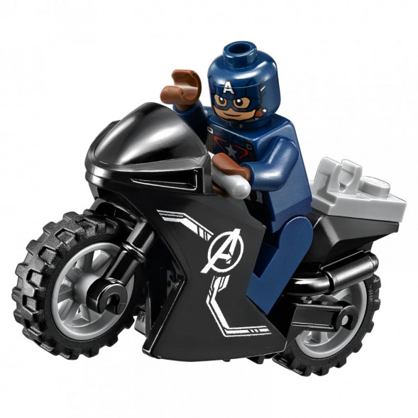 Конструктор LEGO Super Heroes 76032 Погоня на Квинджете Мстителей в Кирове